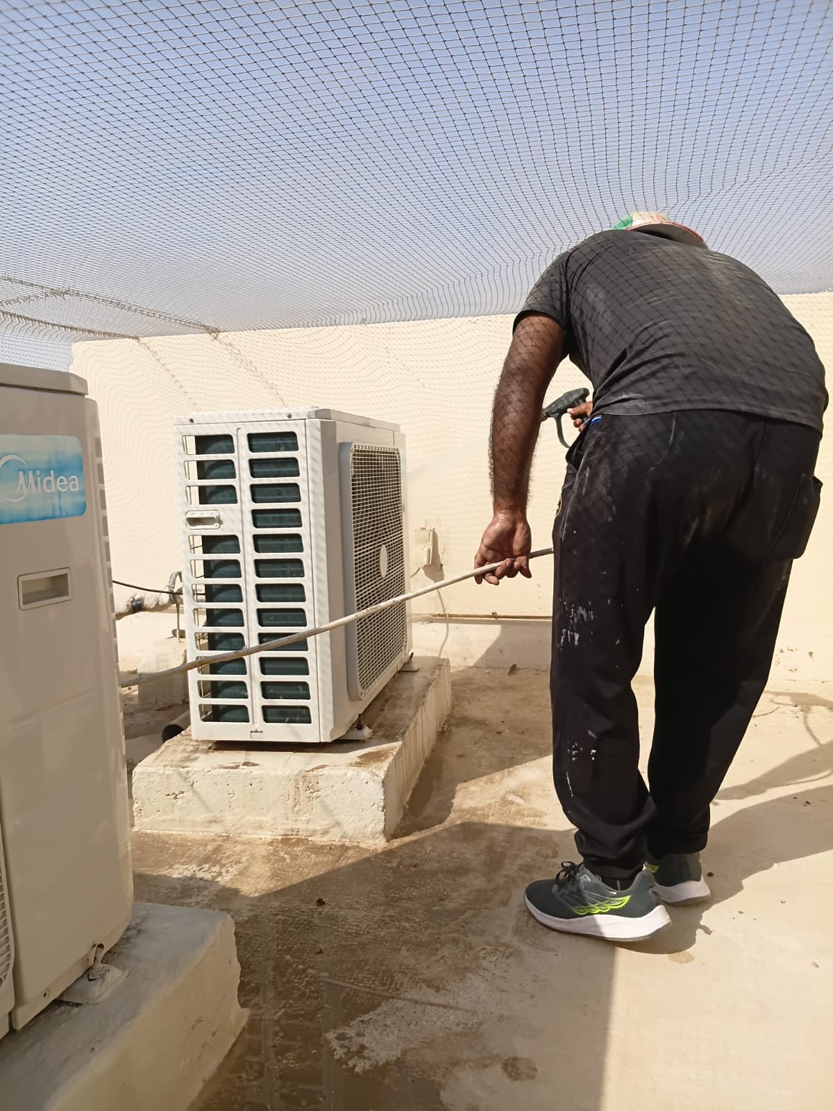 AC Outdoor Condenser Repair - AC Maintenance Contract Guide Dubai